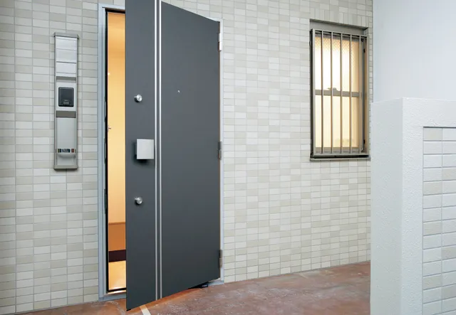 マンションセキュリティ、防犯は大丈夫? 最上階も狙われる?