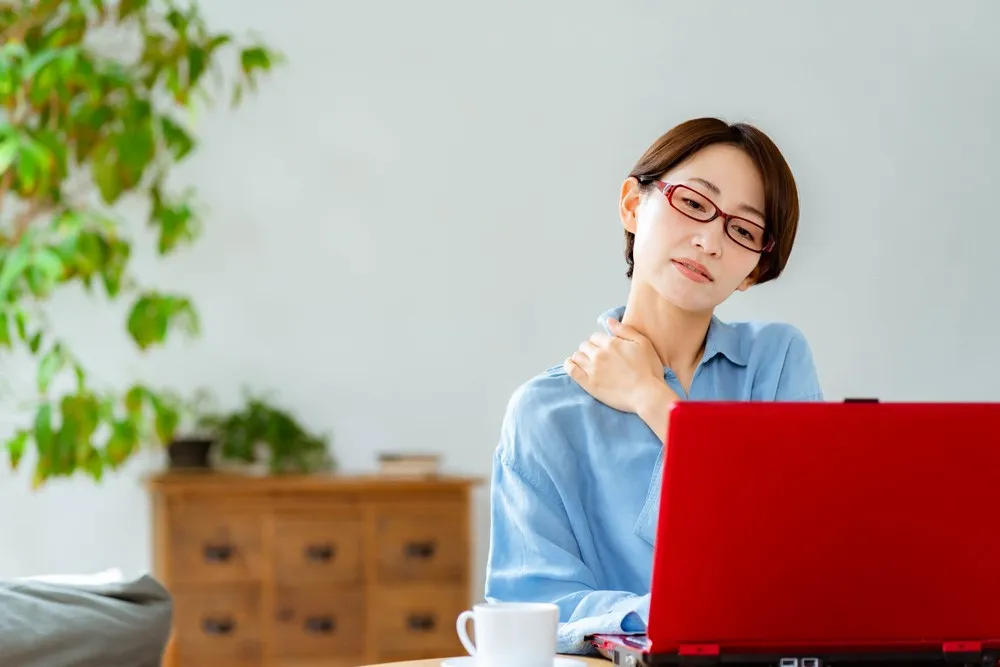 在宅勤務に適したイスの選び方 〜快適で作業効率が高まるイスとは?〜